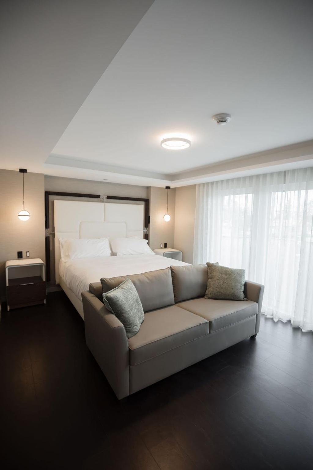 The Reid Hotel Vanderhoof Exterior photo